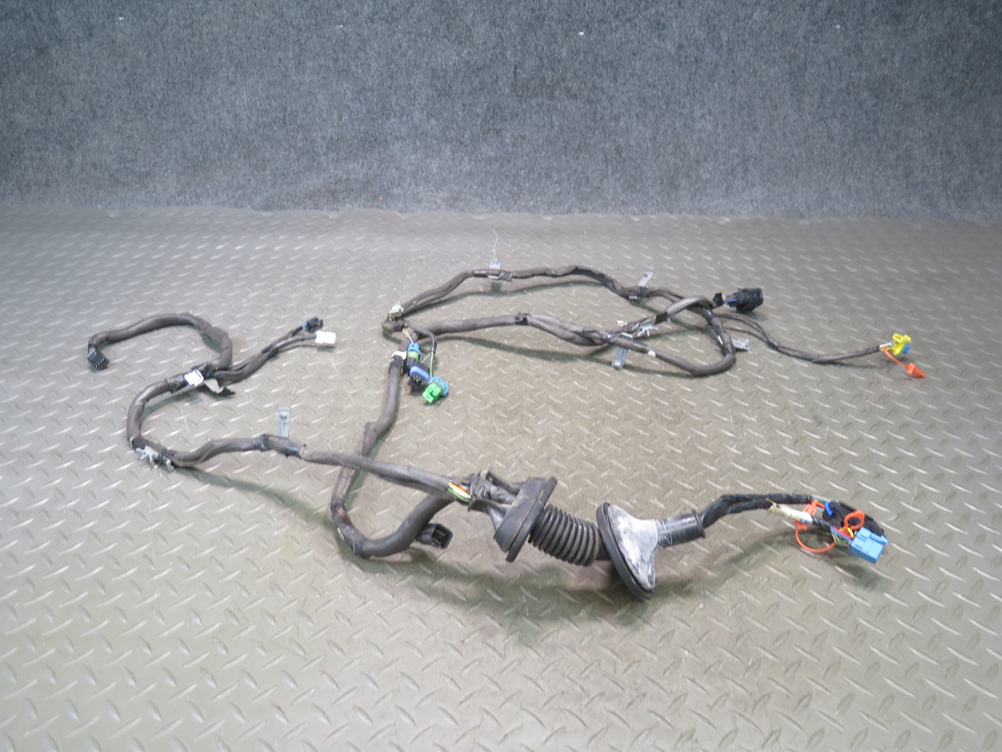 03-06 Chevrolet SSR Left Driver Door Wire Wiring Harness OEM