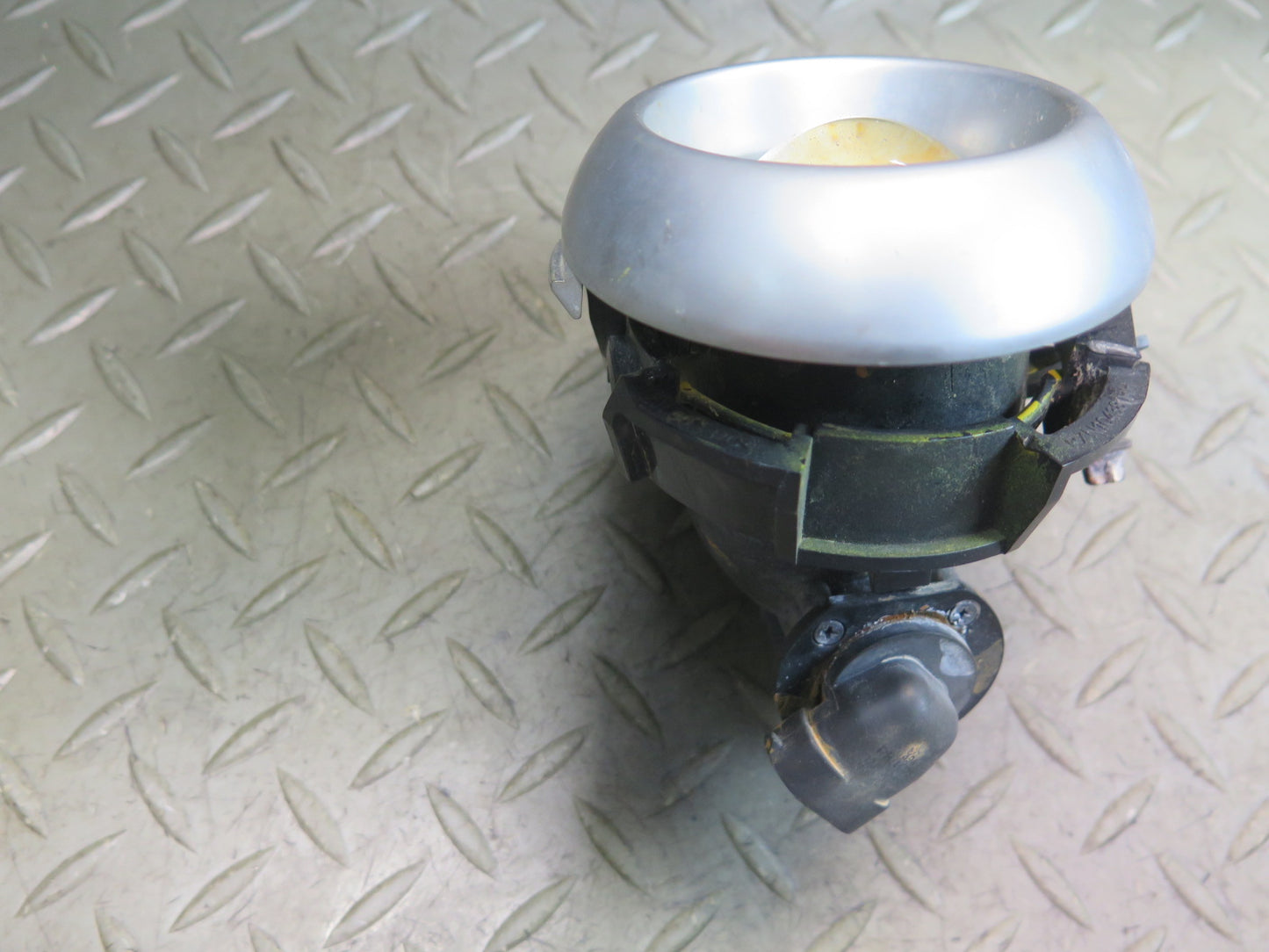 03-06 Chevrolet SSR Front Right Fog Light Lamp w Trim Cover OEM