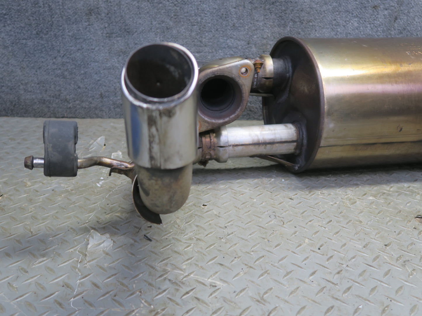 00-02 Toyota MR2 Spyder ZZW30L Rear Exhaust Muffler w Tip 77K Miles OEM