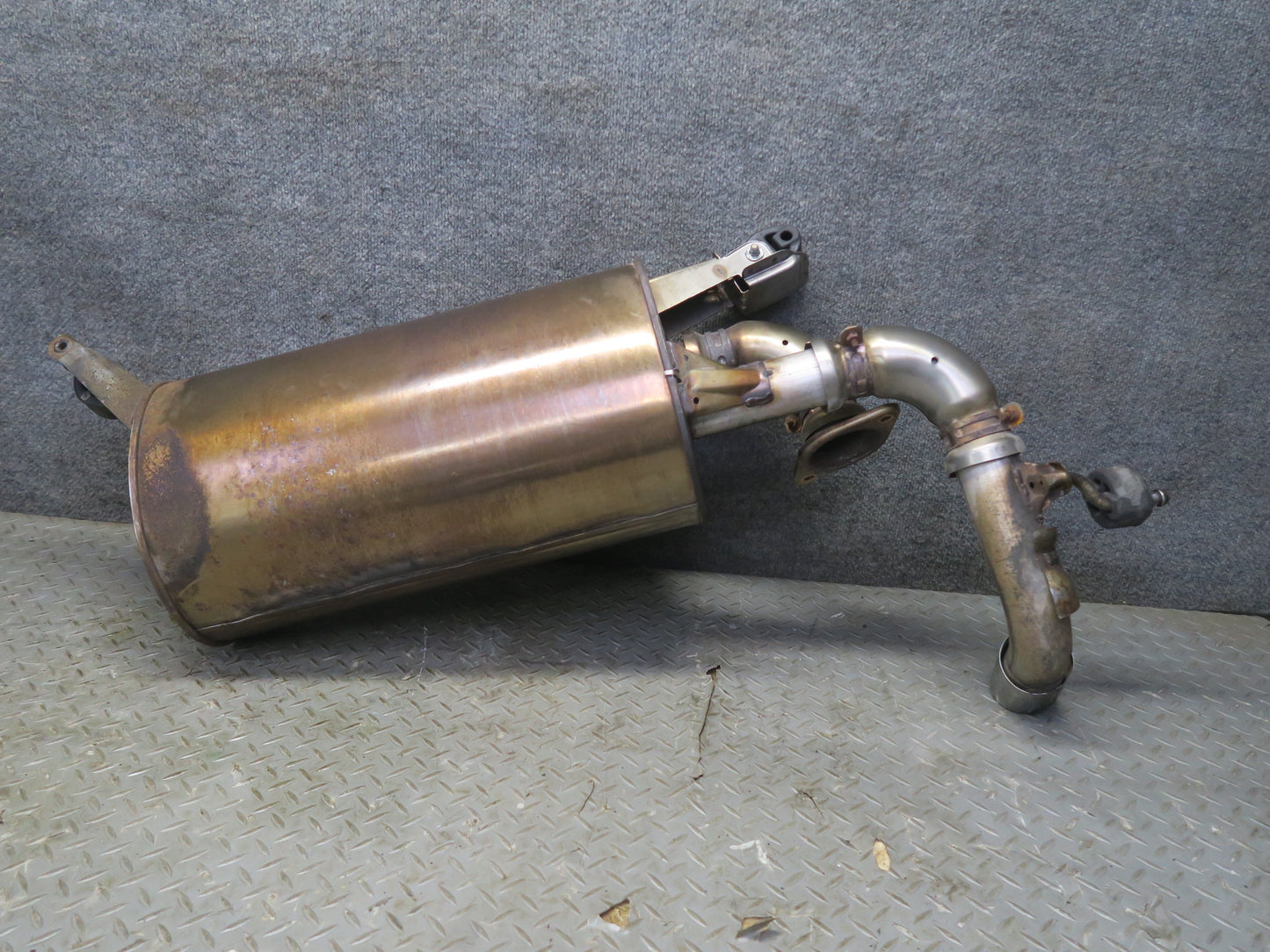 00-02 Toyota MR2 Spyder ZZW30L Rear Exhaust Muffler w Tip 77K Miles OEM