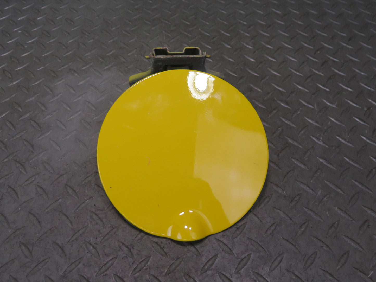 03-06 Chevrolet SSR  Fuel Tank Filler Door Lid Cover Yellow OEM