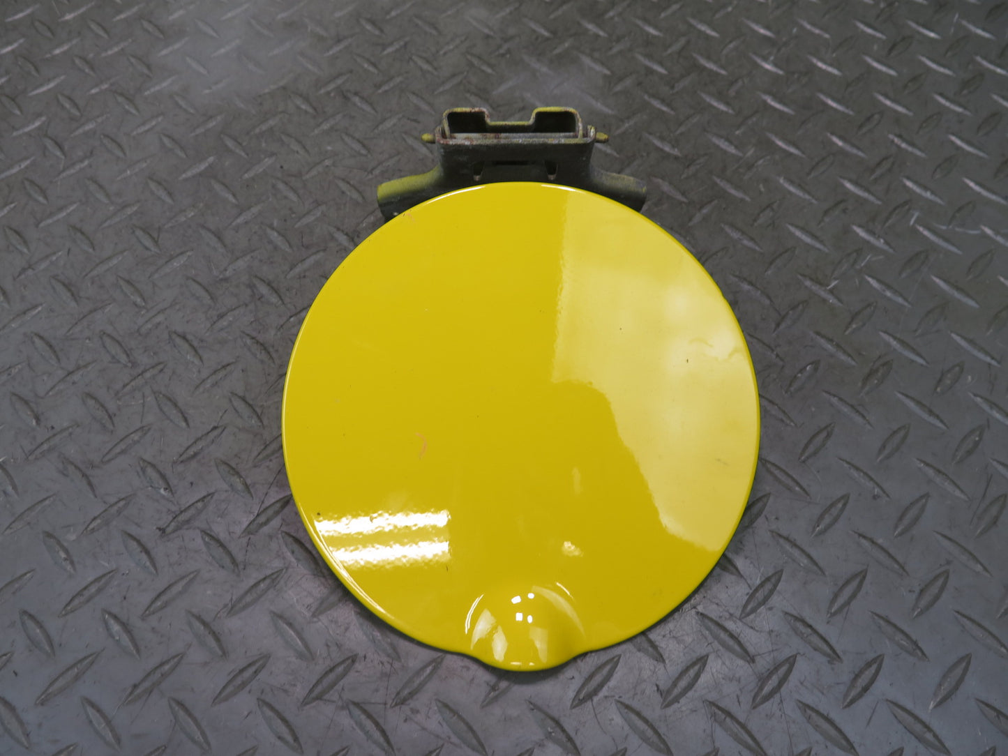 03-06 Chevrolet SSR  Fuel Tank Filler Door Lid Cover Yellow OEM