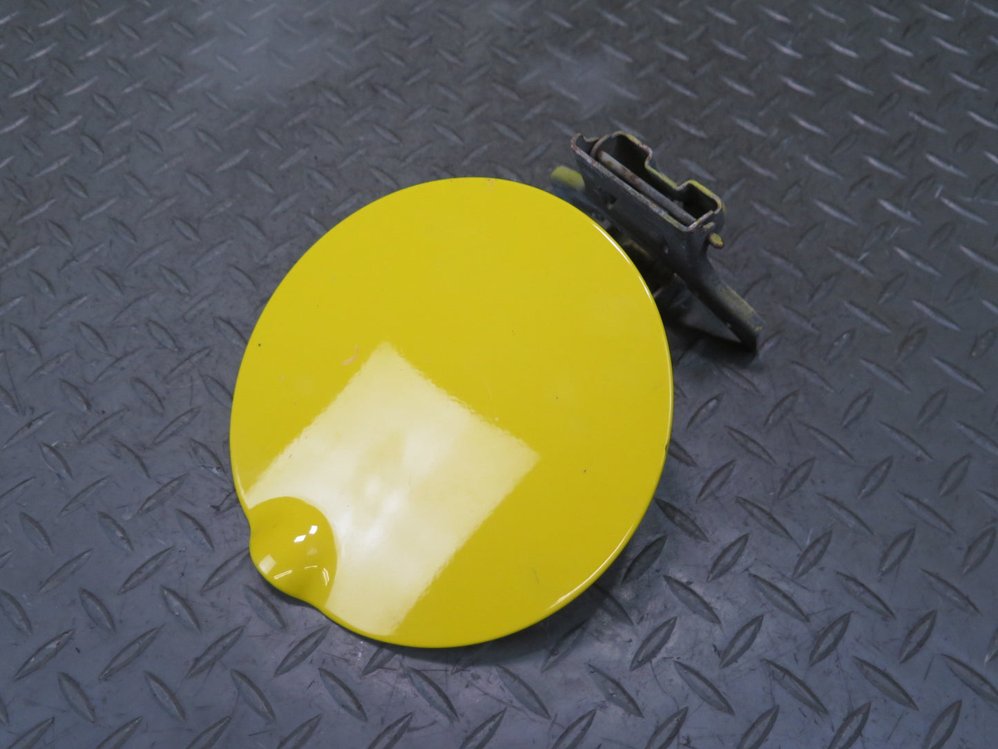03-06 Chevrolet SSR  Fuel Tank Filler Door Lid Cover Yellow OEM