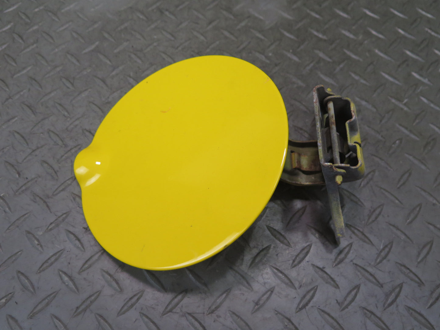 03-06 Chevrolet SSR  Fuel Tank Filler Door Lid Cover Yellow OEM