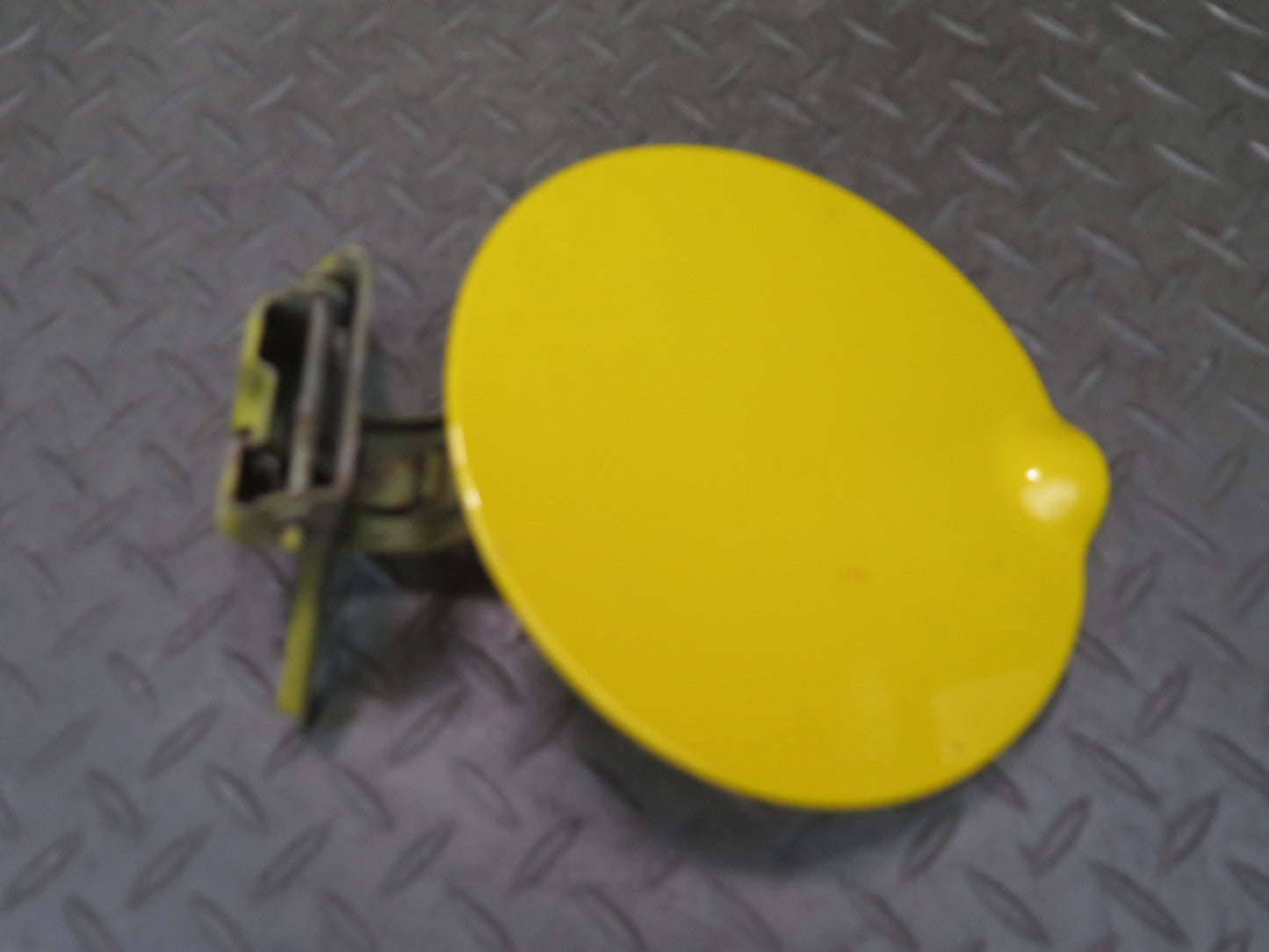 03-06 Chevrolet SSR  Fuel Tank Filler Door Lid Cover Yellow OEM