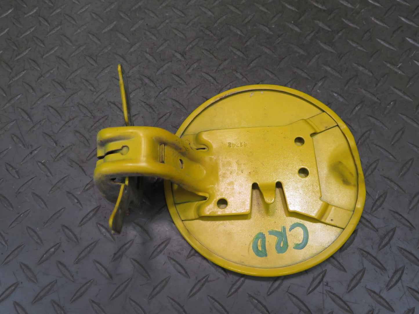 03-06 Chevrolet SSR  Fuel Tank Filler Door Lid Cover Yellow OEM