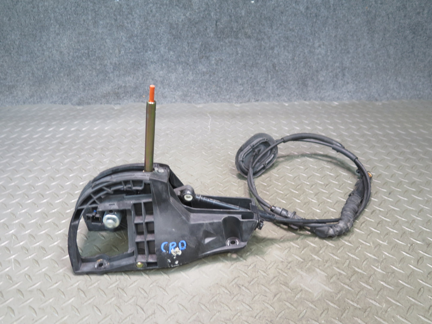 03-06 Chevrolet SSR A/T Automatic Transmission Gear Shifter w Cable OEM