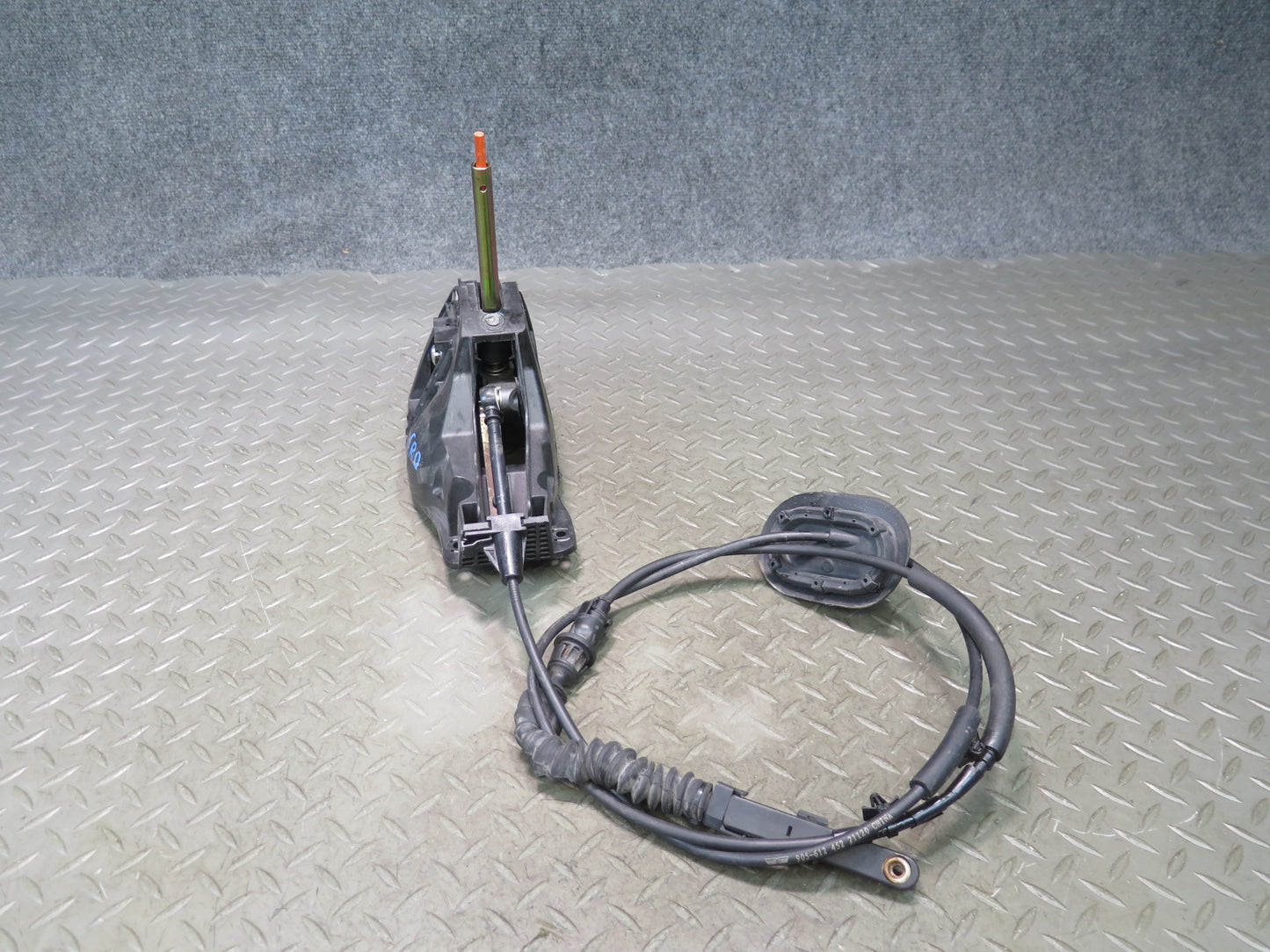 03-06 Chevrolet SSR A/T Automatic Transmission Gear Shifter w Cable OEM