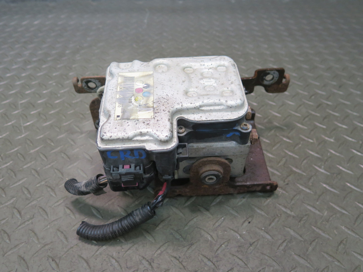 03-04 Chevrolet SSR A/T Anti Lock ABS Brake Pump Module w Bracket 13451136 OEM