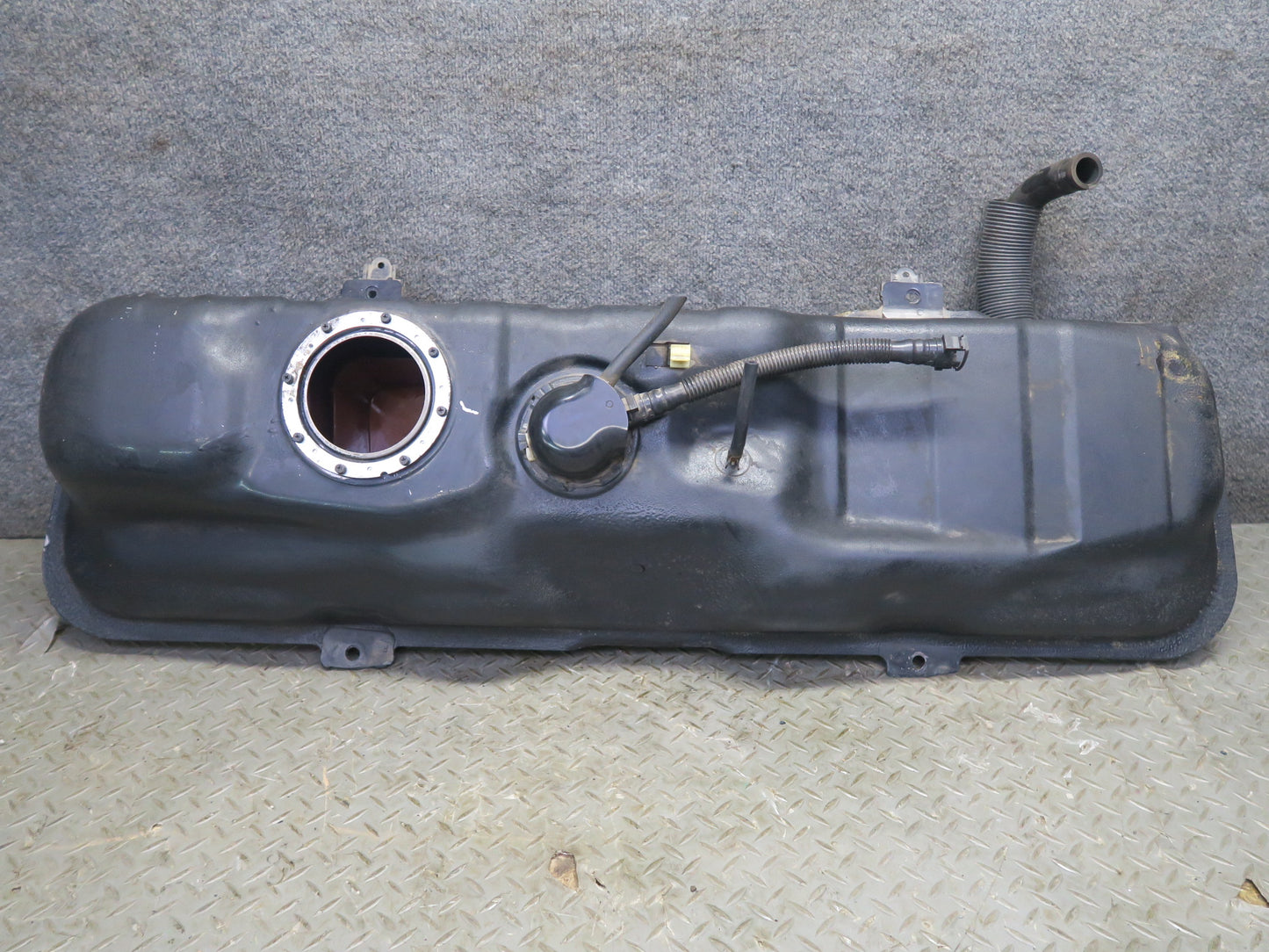 00-05 Toyota MR2 Spyder ZZW30L 1ZZFE Fuel Tank Unit 77K Miles OEM