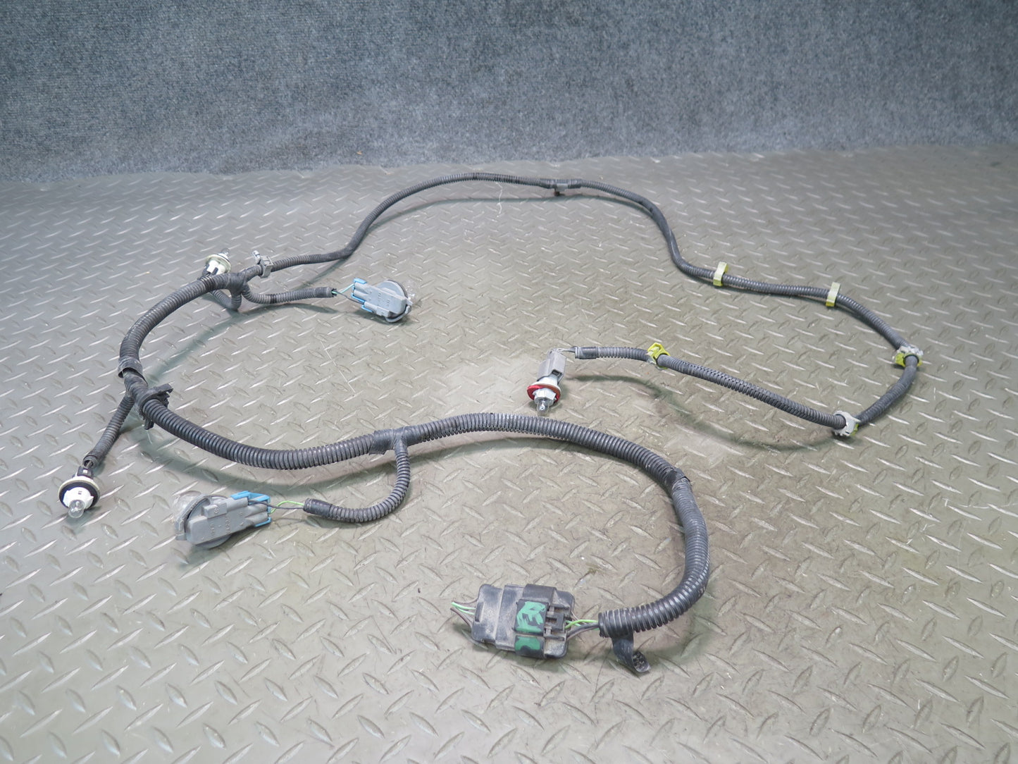 03-06 Chevrolet SSR Rear Bumper Wire Wiring Harness OEM