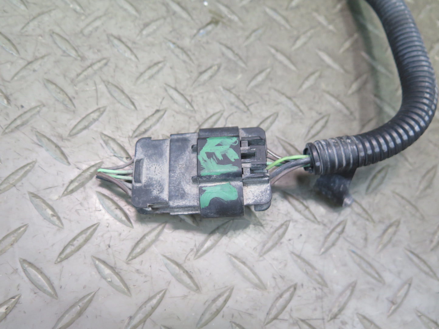 03-06 Chevrolet SSR Rear Bumper Wire Wiring Harness OEM