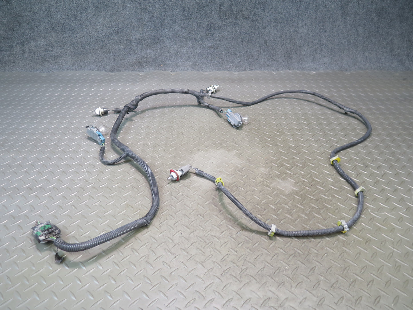03-06 Chevrolet SSR Rear Bumper Wire Wiring Harness OEM