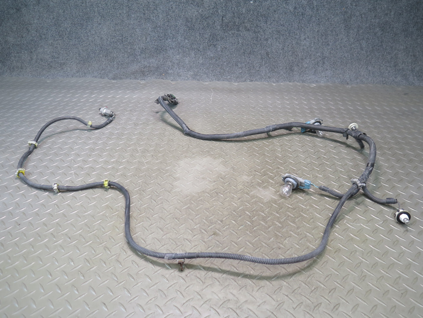 03-06 Chevrolet SSR Rear Bumper Wire Wiring Harness OEM