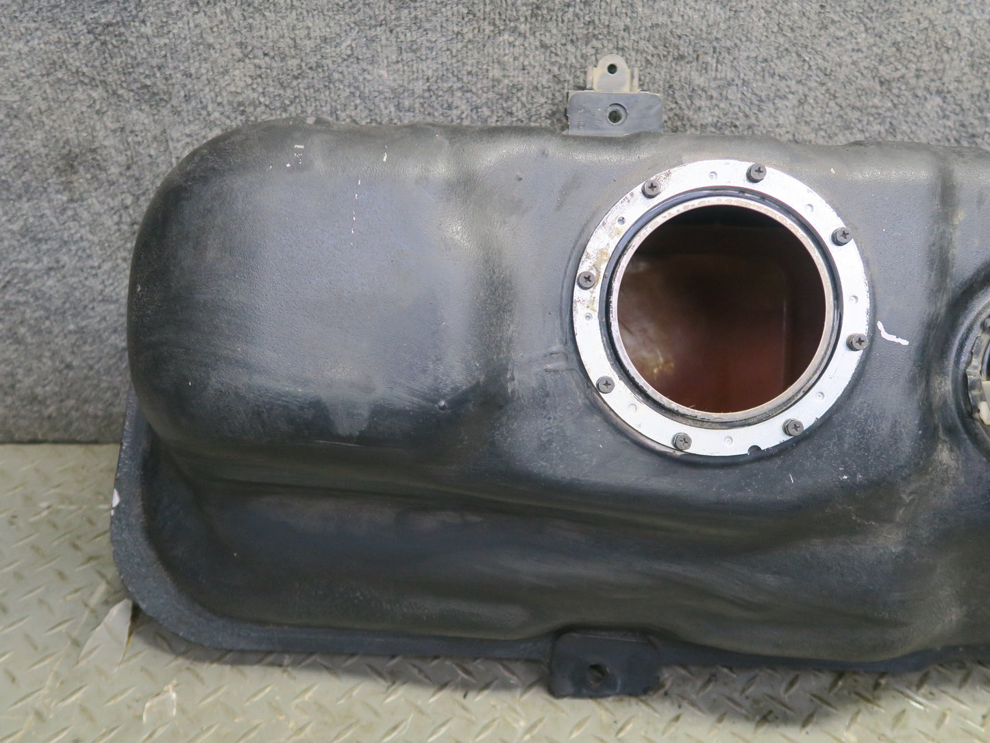 00-05 Toyota MR2 Spyder ZZW30L 1ZZFE Fuel Tank Unit 77K Miles OEM