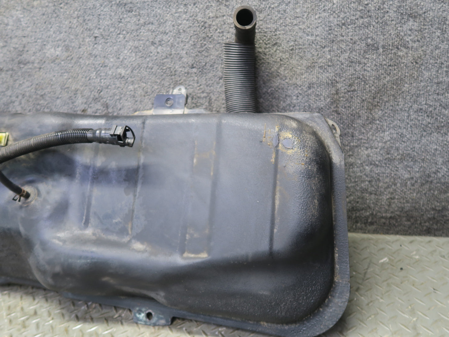 00-05 Toyota MR2 Spyder ZZW30L 1ZZFE Fuel Tank Unit 77K Miles OEM