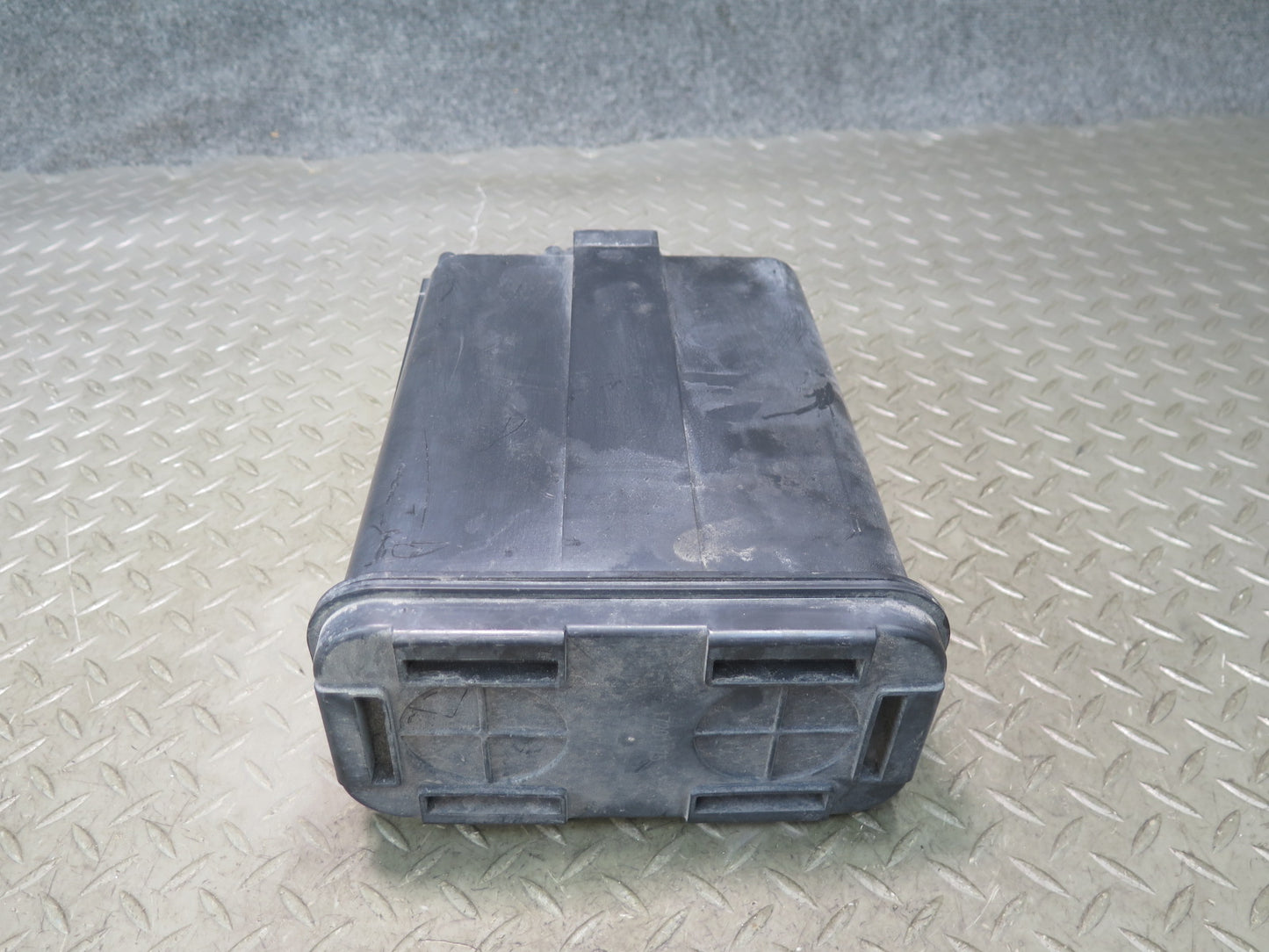 03-04 Chevrolet SSR Fuel Vapor Charcoal Canister 17201175 OEM