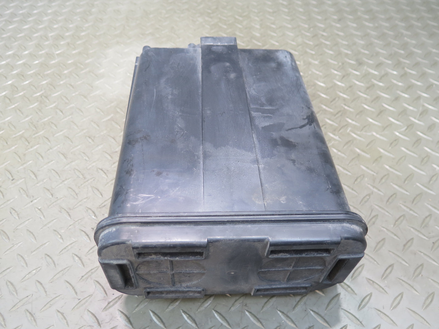 03-04 Chevrolet SSR Fuel Vapor Charcoal Canister 17201175 OEM