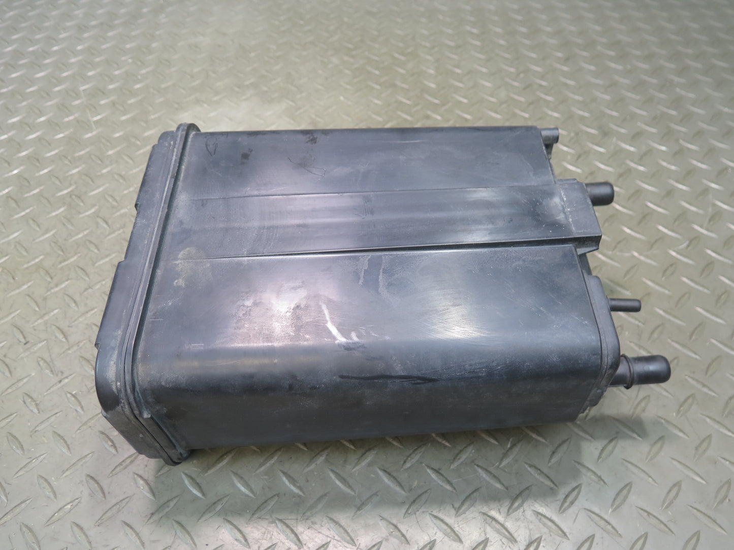 03-04 Chevrolet SSR Fuel Vapor Charcoal Canister 17201175 OEM