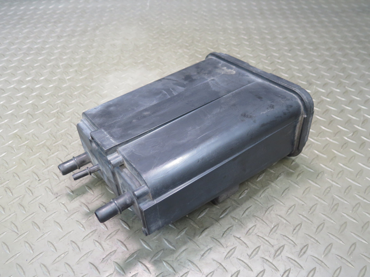 03-04 Chevrolet SSR Fuel Vapor Charcoal Canister 17201175 OEM