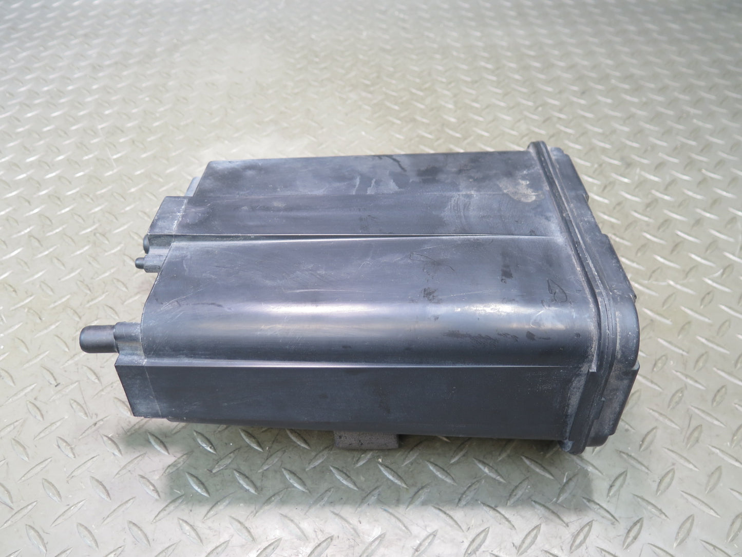 03-04 Chevrolet SSR Fuel Vapor Charcoal Canister 17201175 OEM