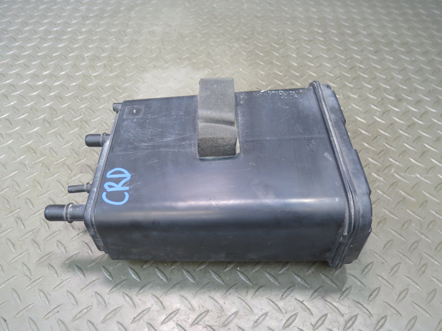 03-04 Chevrolet SSR Fuel Vapor Charcoal Canister 17201175 OEM