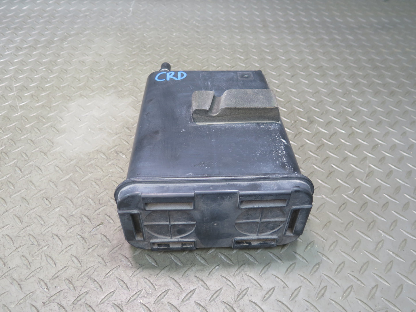 03-04 Chevrolet SSR Fuel Vapor Charcoal Canister 17201175 OEM