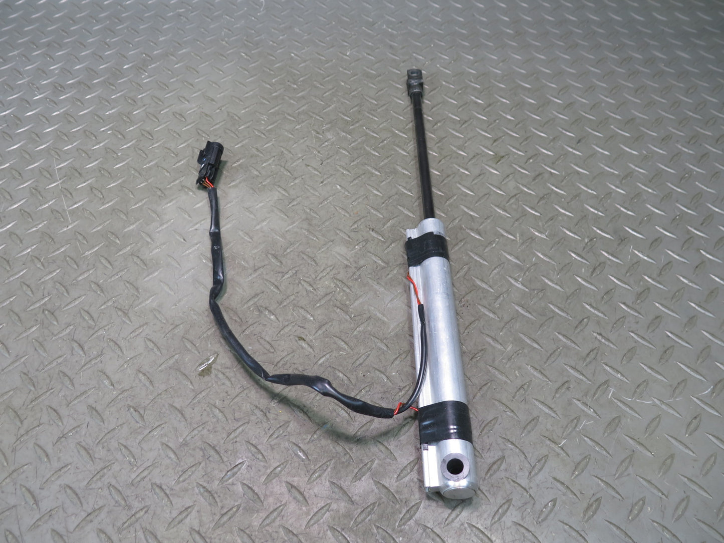 03-06 Chevrolet SSR Set of 7 Convertible TOP Roof Hydraulic Cylinder OEM