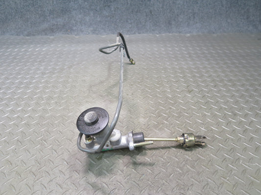 00-05 Toyota MR2 Spyder ZZW30L Clutch Master Cylinder OEM