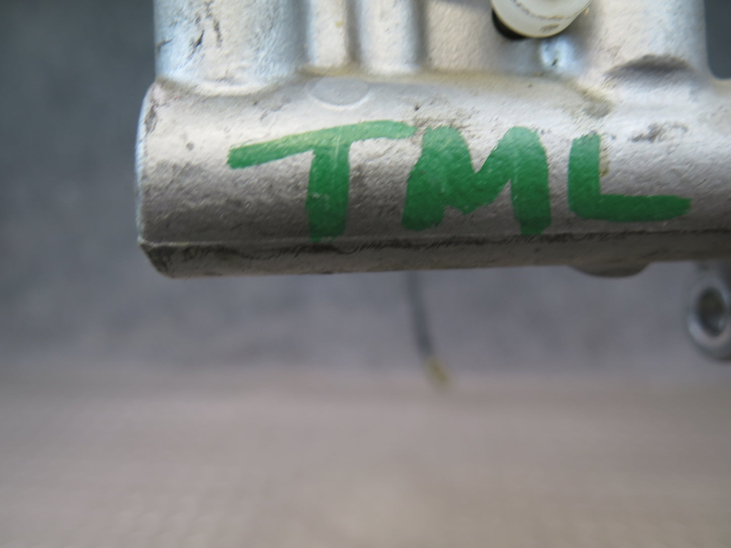 00-05 Toyota MR2 Spyder ZZW30L Clutch Master Cylinder OEM