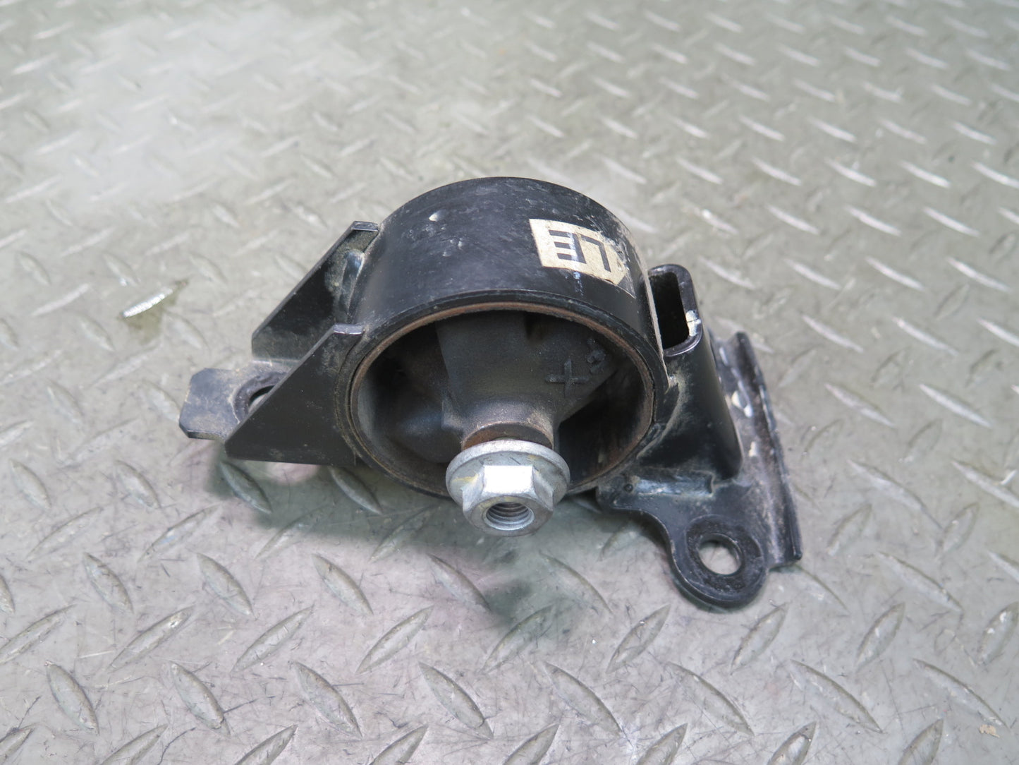 00-05 Toyota MR2 Spyder ZZW30L Engine Motor Front Mount Support OEM