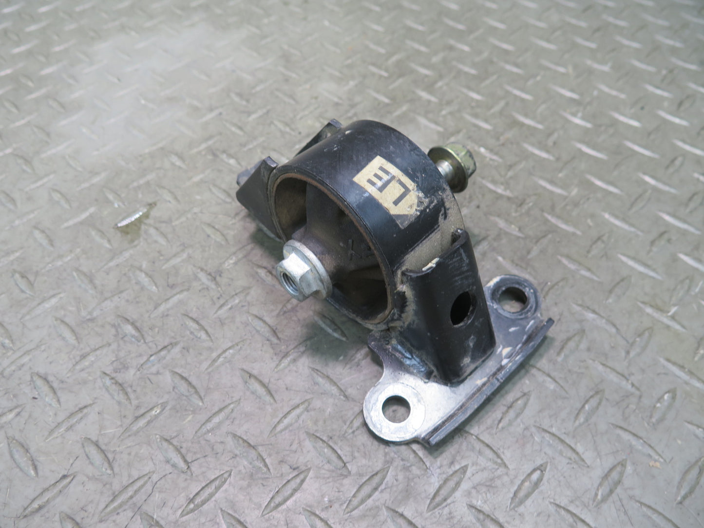 00-05 Toyota MR2 Spyder ZZW30L Engine Motor Front Mount Support OEM