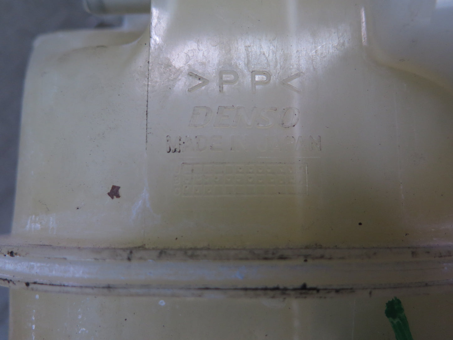 00-05 Toyota MR2 Spyder ZZW30L Engine Expansion Overflow Reservoir Tank OEM