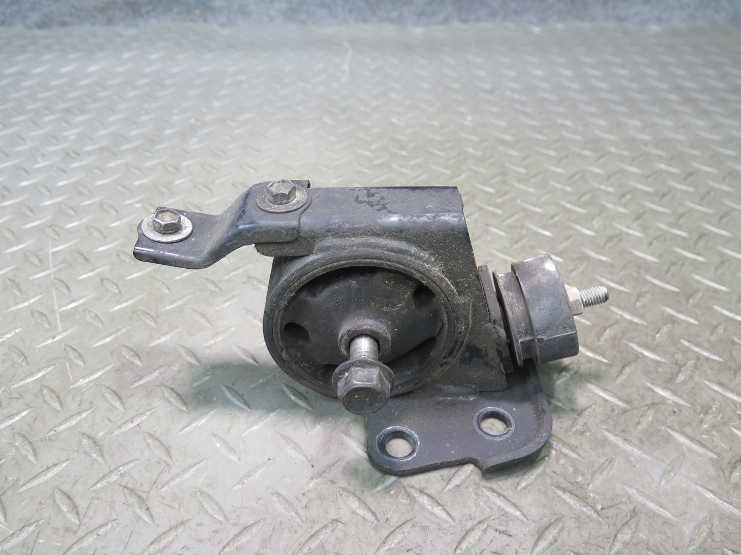 00-05 Toyota MR2 Spyder ZZW30L Engine Motor Rear Mount Support OEM