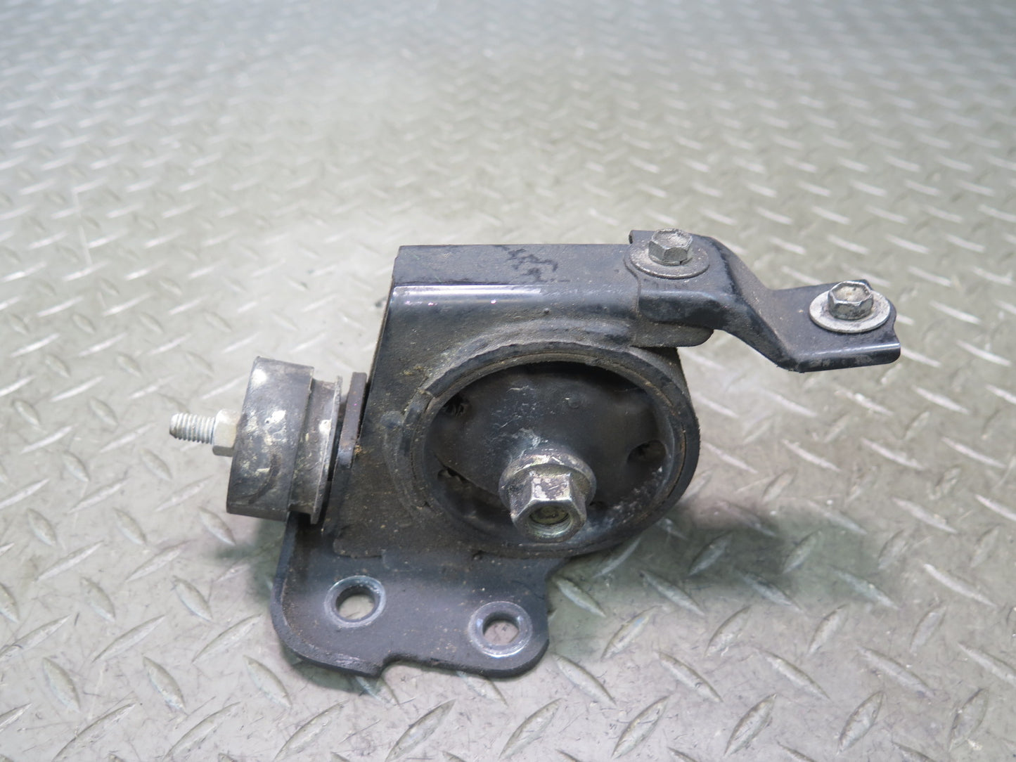 00-05 Toyota MR2 Spyder ZZW30L Engine Motor Rear Mount Support OEM