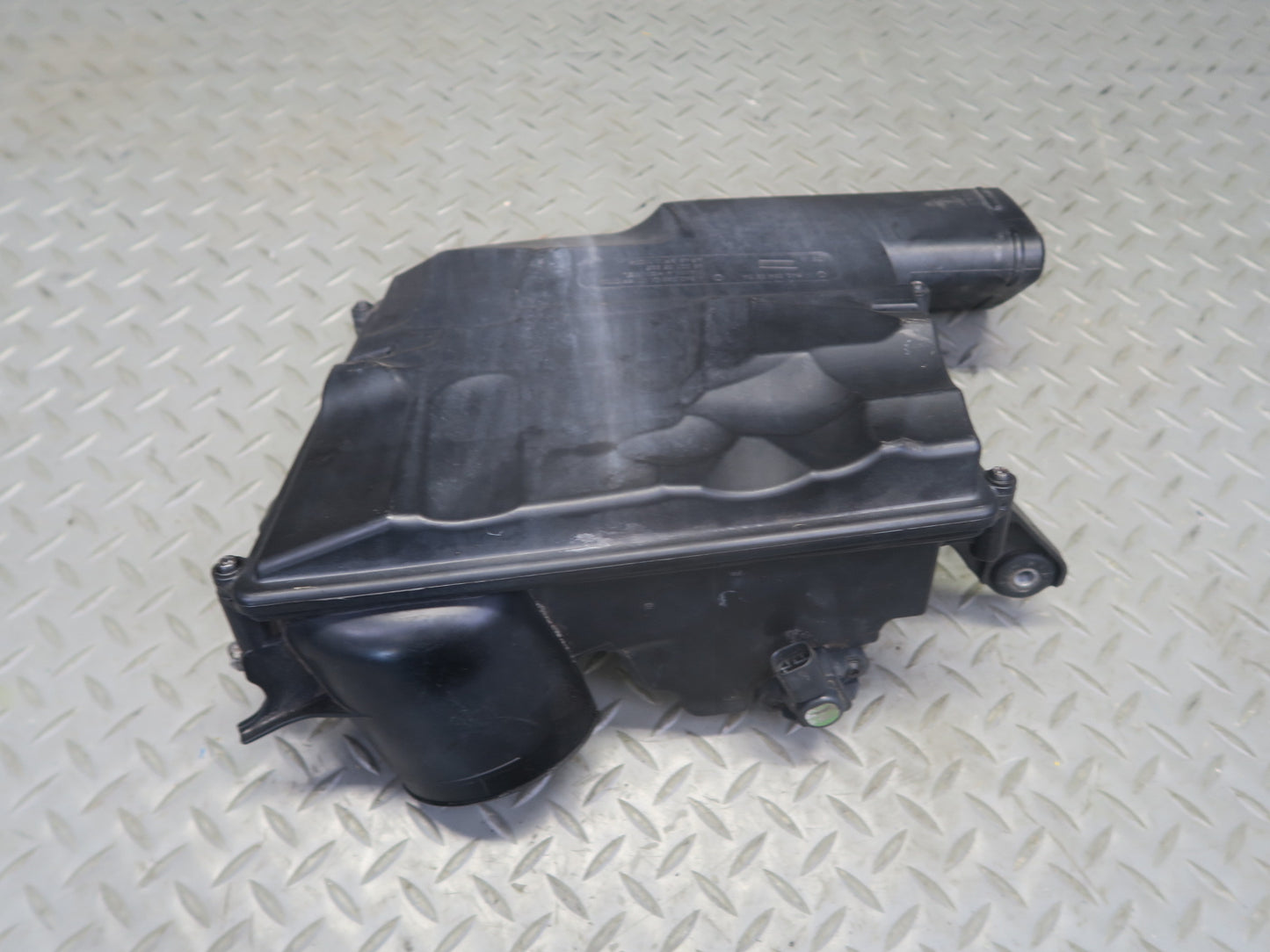 10-11  Mercedes W164 ML350 Diesel Air Intake Filter Box w Air Duct Set of 3 OEM