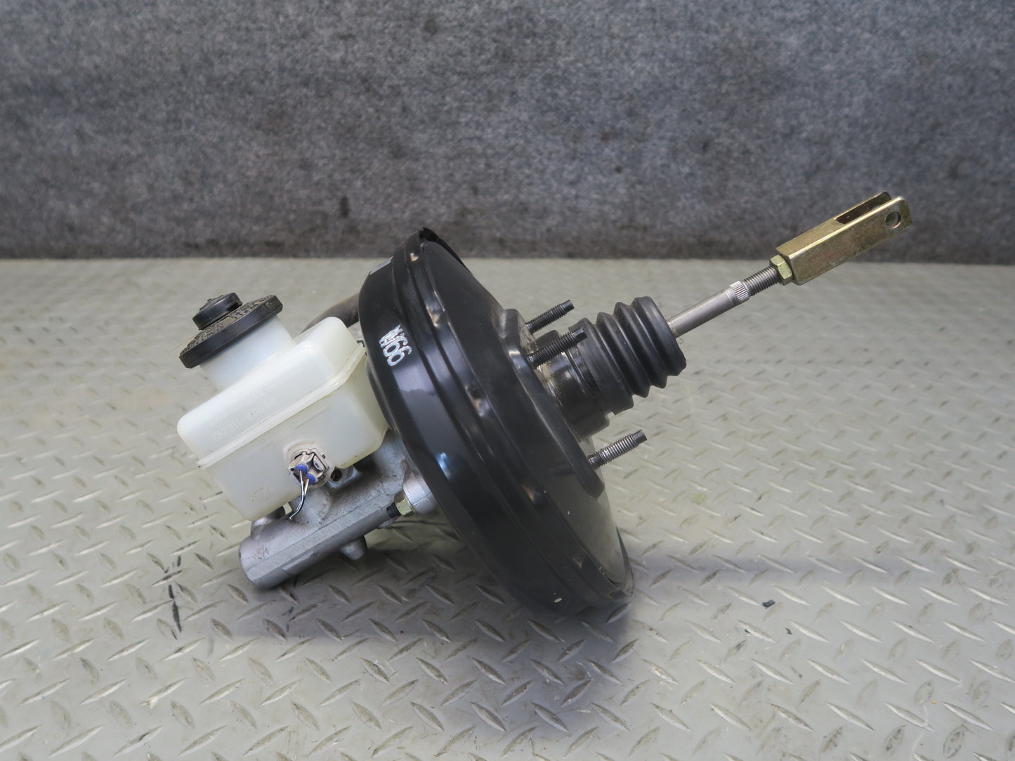 00-05 Toyota MR2 Spyder ZZW30L Brake Master Cylinder Booster Fluid Reservoir OEM