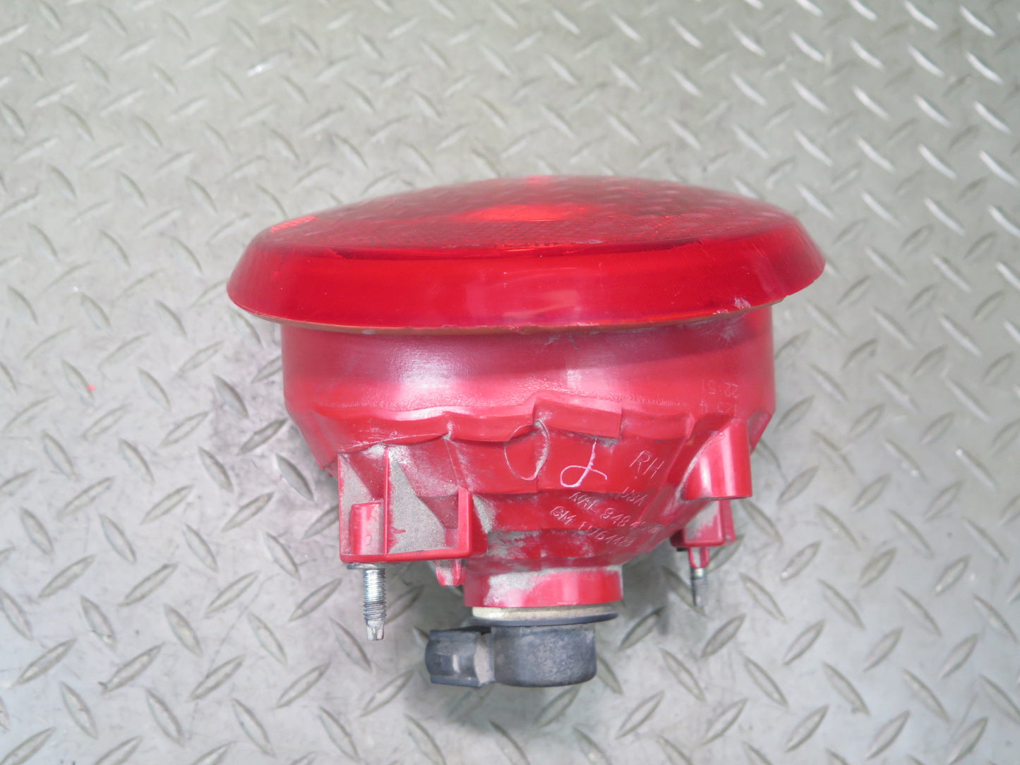 03-06 Chevrolet SSR Rear Right Tail Light Lamp 15164420 OEM