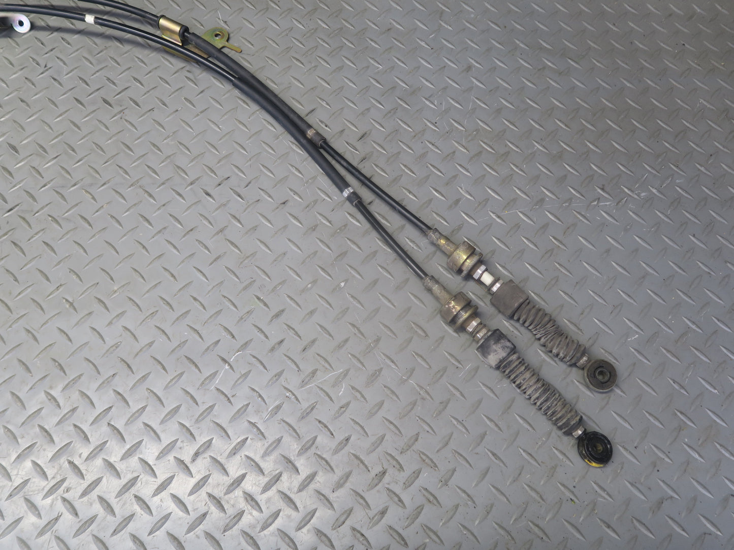 00-05 Toyota MR2 Spyder ZZW30L M/T Manual Transmission Shifter w Cables OEM