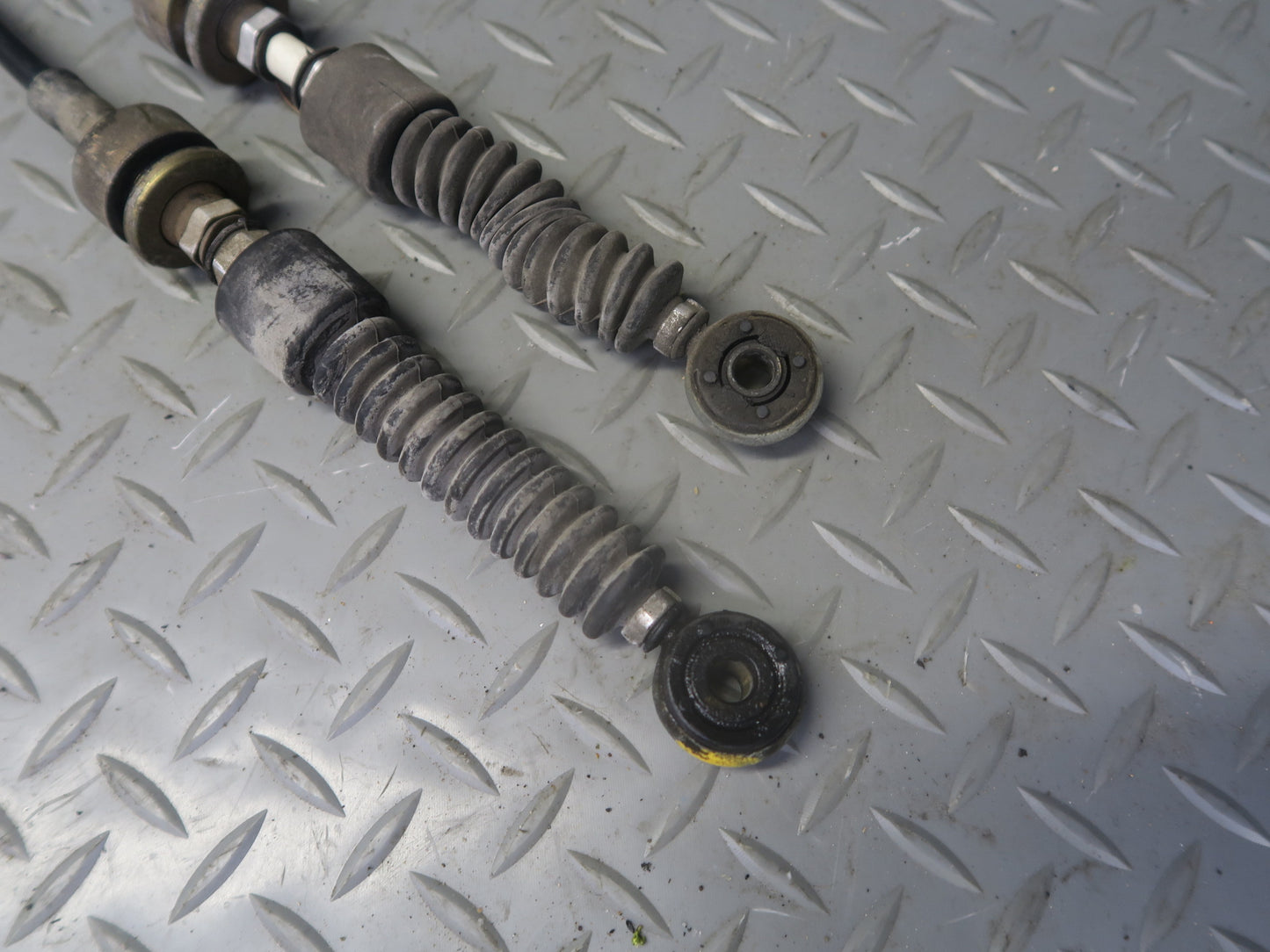 00-05 Toyota MR2 Spyder ZZW30L M/T Manual Transmission Shifter w Cables OEM