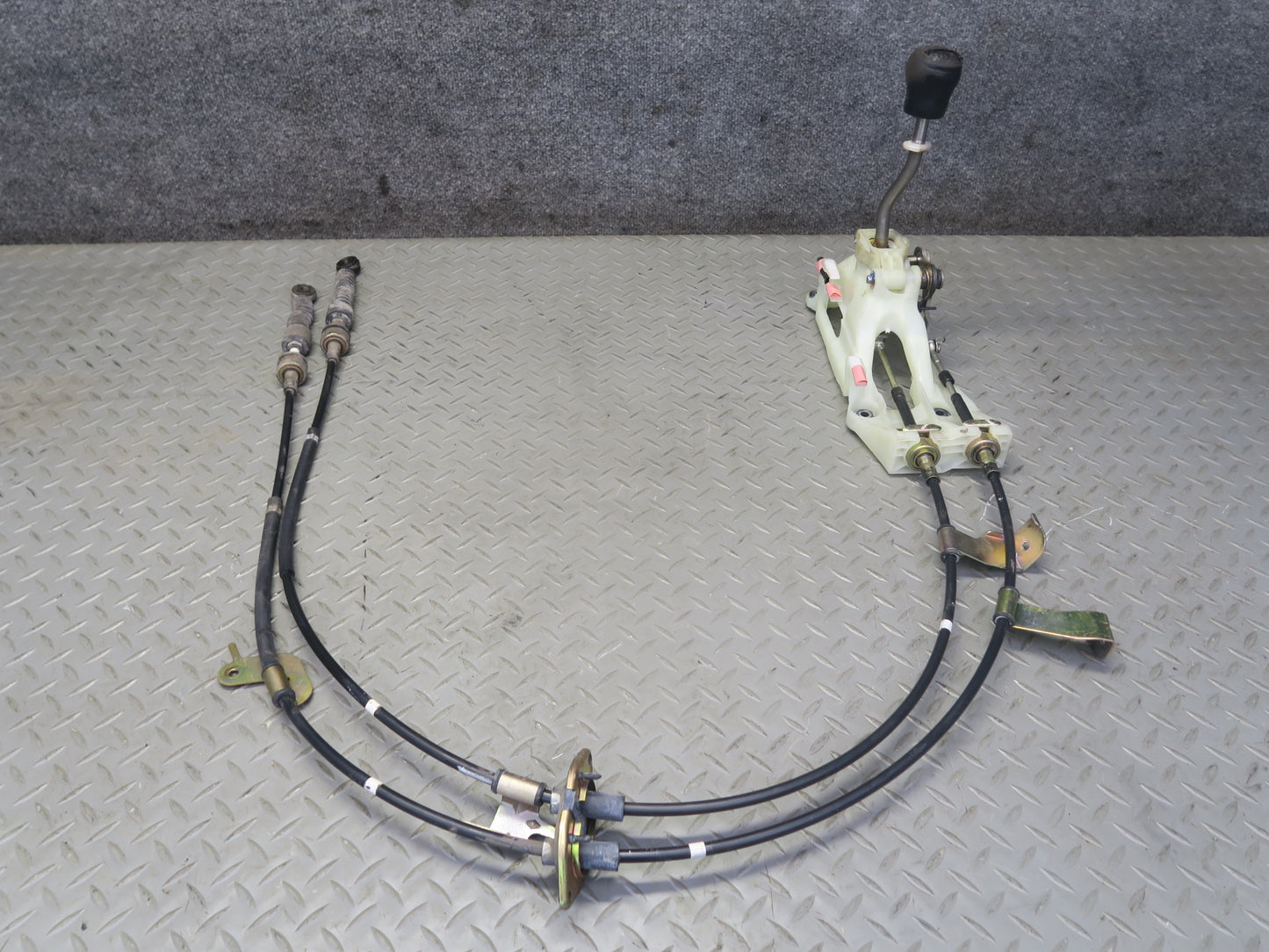 00-05 Toyota MR2 Spyder ZZW30L M/T Manual Transmission Shifter w Cables OEM
