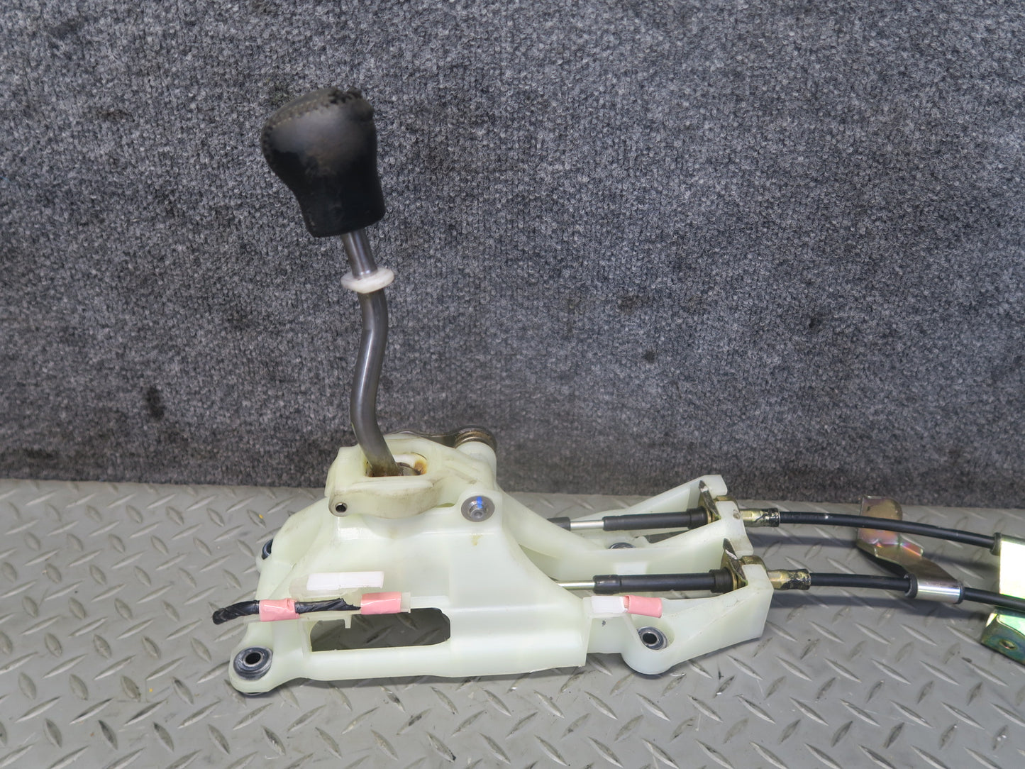 00-05 Toyota MR2 Spyder ZZW30L M/T Manual Transmission Shifter w Cables OEM