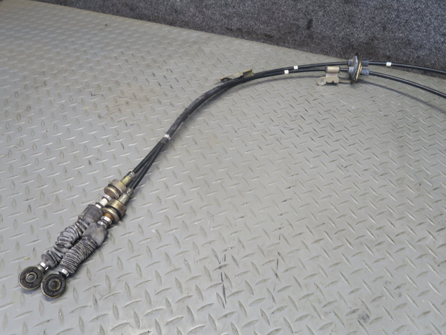 00-05 Toyota MR2 Spyder ZZW30L M/T Manual Transmission Shifter w Cables OEM