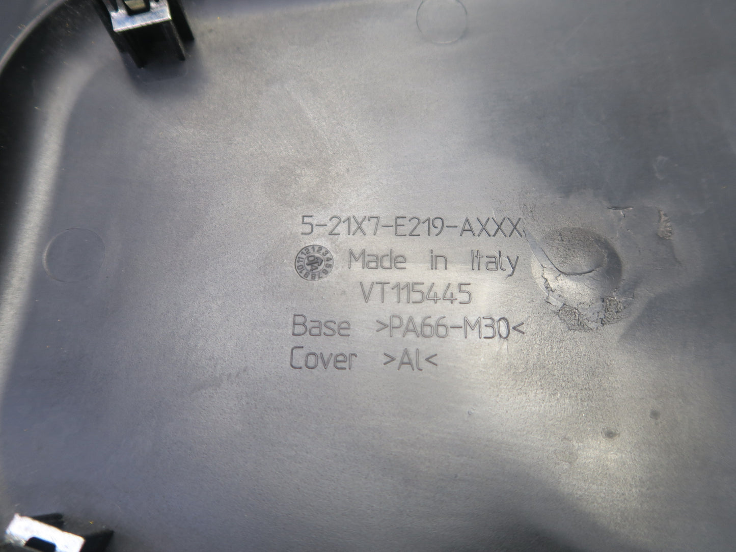 03-04 Chevrolet SSR 5.3L Engine Motor Cover OEM