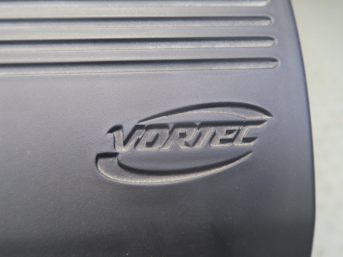03-04 Chevrolet SSR 5.3L Engine Motor Cover OEM
