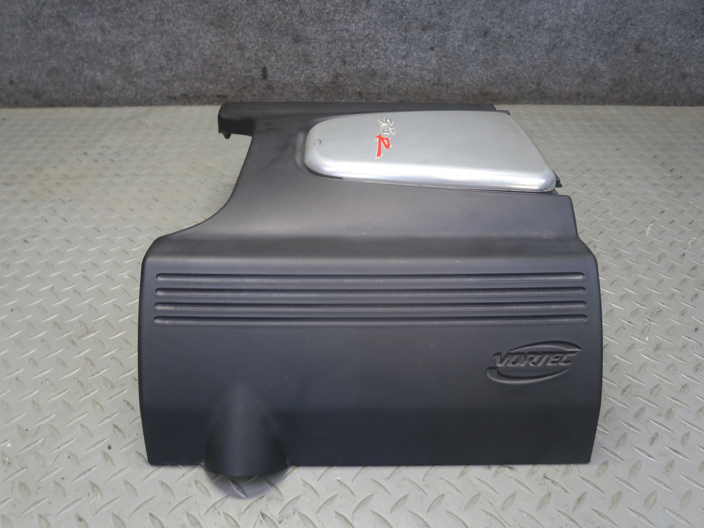 03-04 Chevrolet SSR 5.3L Engine Motor Cover OEM