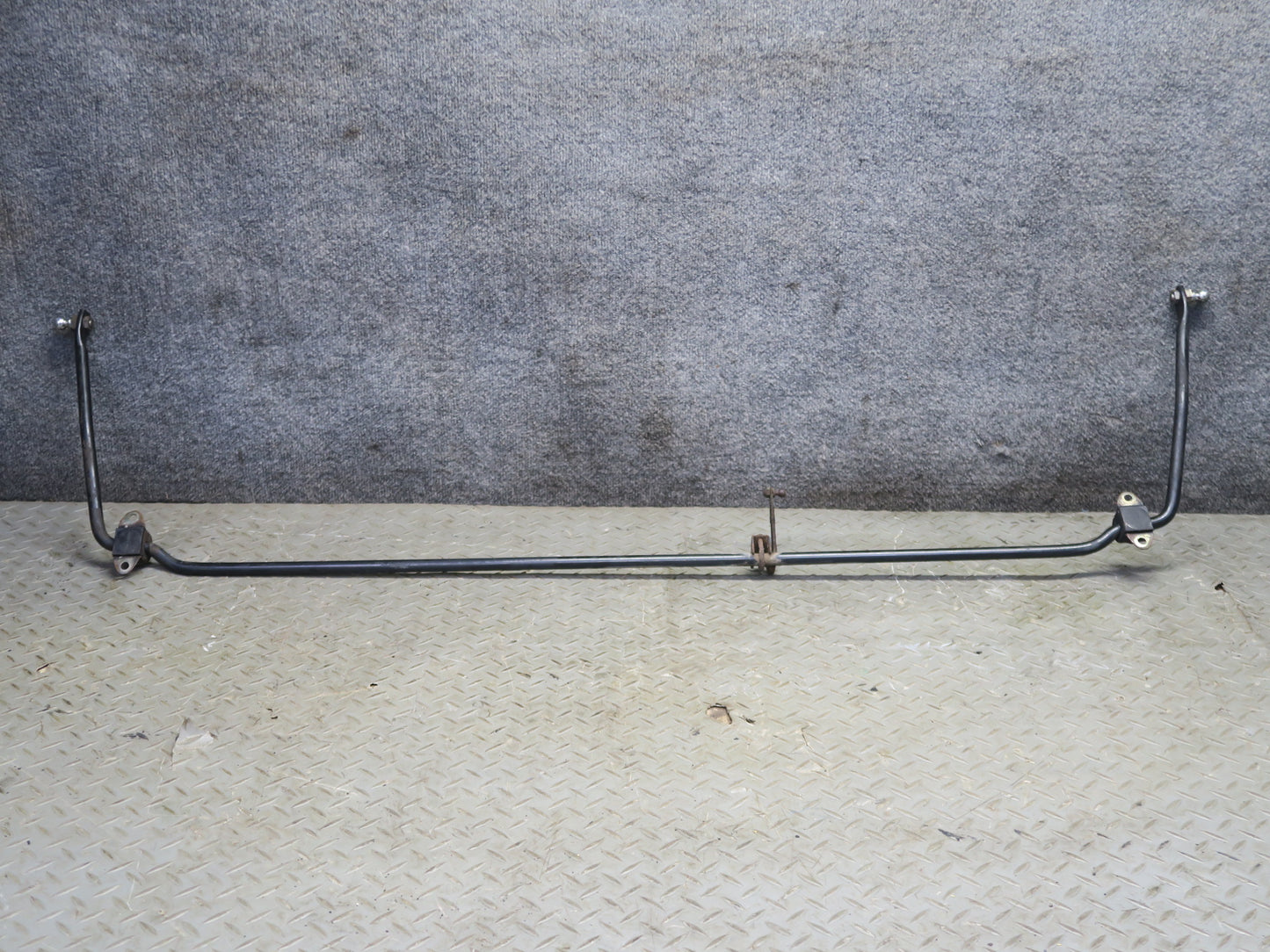 88-91 Mercedes W126 560SEL Sedan Rear Stabilizer Sway Bar OEM