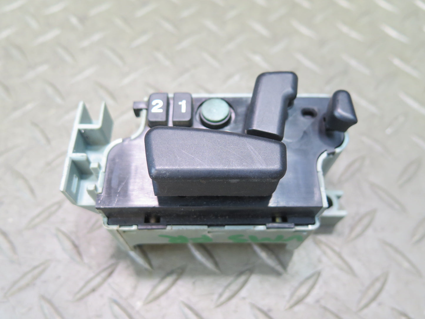 86-91 Mercedes W126 560SEL Front Right Pass Seat Adjustment Memory Switch OEM