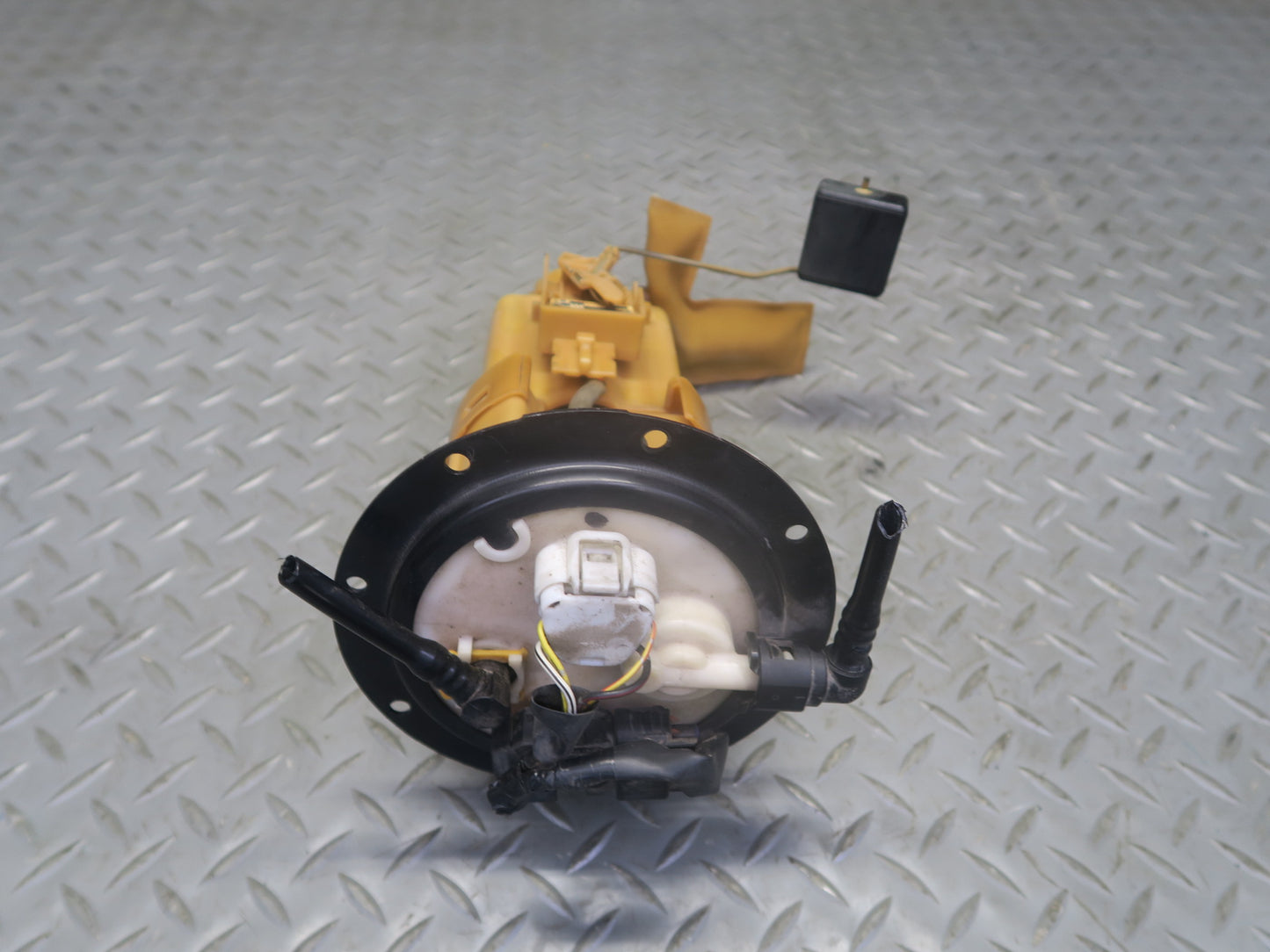 00-05 Toyota MR2 Spyder ZZW30L Fuel Pump Level Sensor Assembly 77K Miles OEM