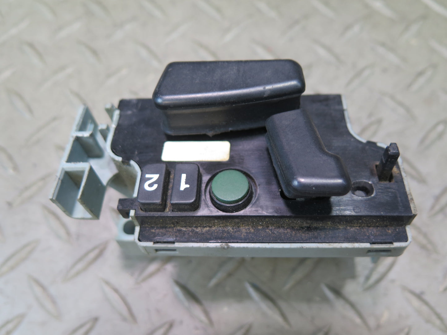 86-91 Mercedes W126 560SEL Front Left Driver Seat Adjustment Memory Switch OEM